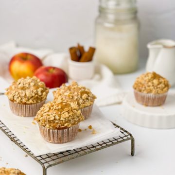 Brioșe cu Mere și Scorțișoară și Topping Crocant Crumble